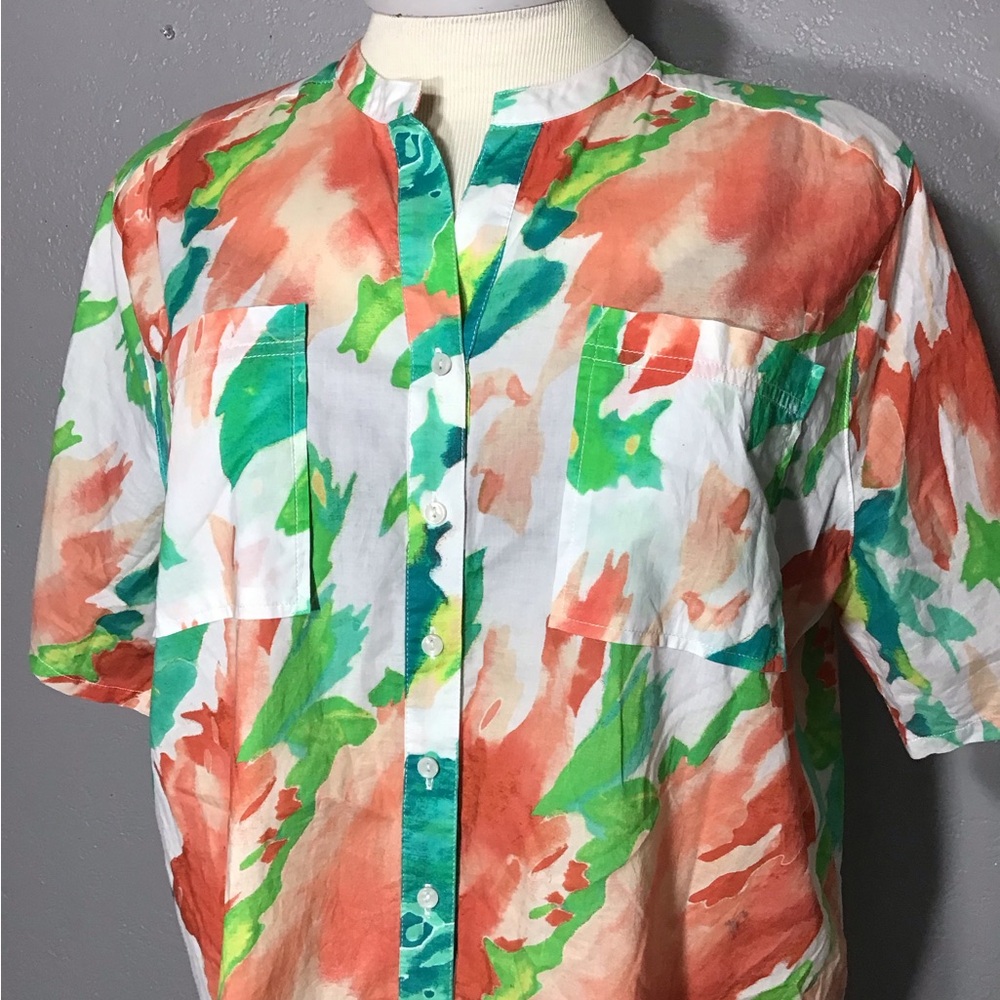 NYDJ BLOUSE Sz 1X WOMENS MULTICOLOR  V-NECK SHORT SLEEVE PLEATED BACK - Picture 3 of 10